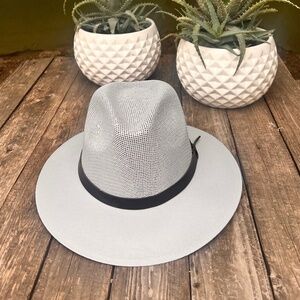 H025 HAT Fedora/ Explorer style in Light Blue NWOT